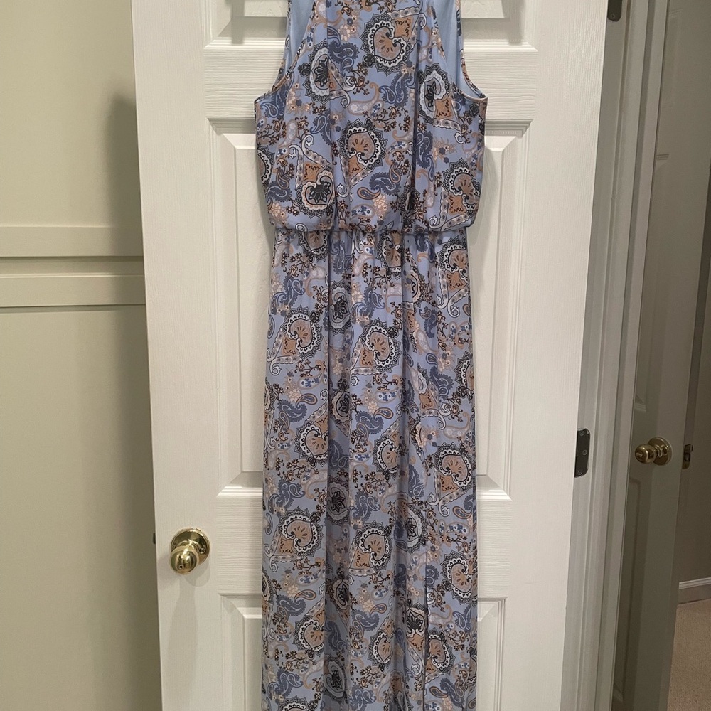 Dress - Picture 3 of 7